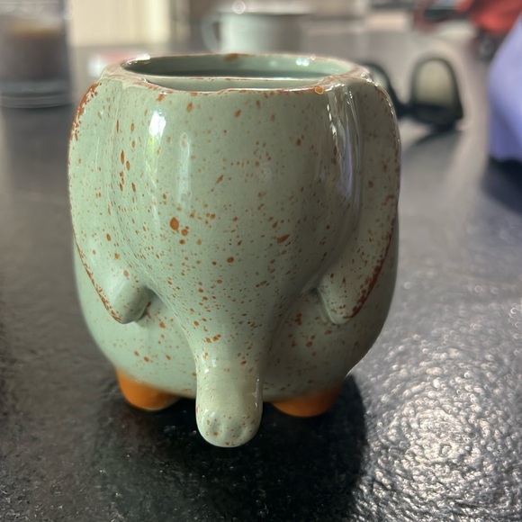Home X Other - Lt. Sage Green Speckled Ceramic Elephant Footed Tea Cup Bag Holder Mug - 16 oz.